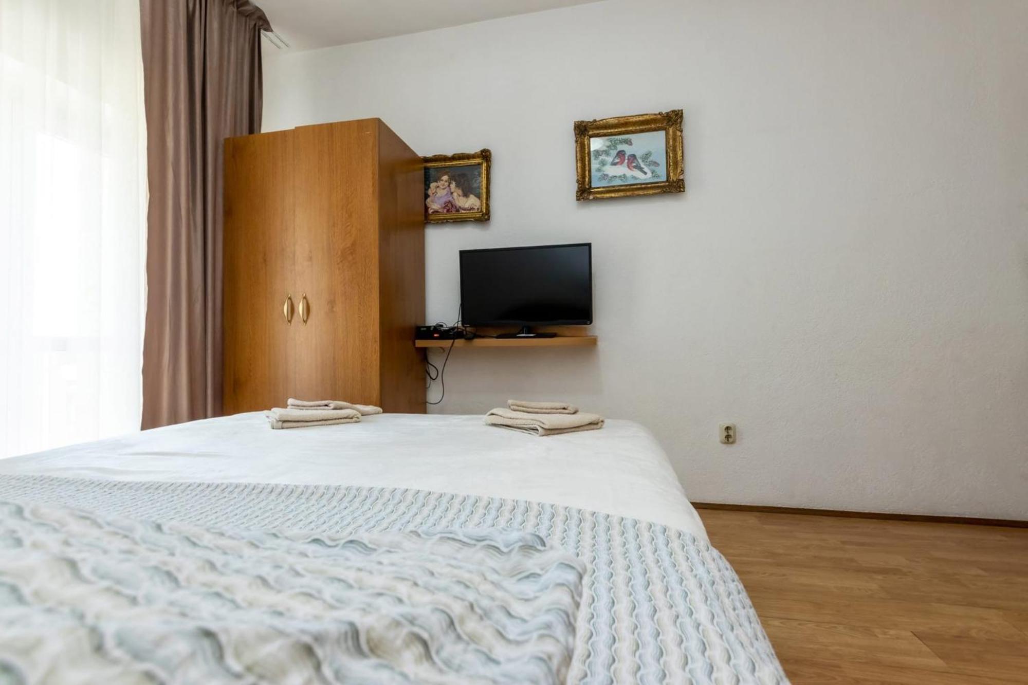 Apartments Dino Kaštela Екстериор снимка