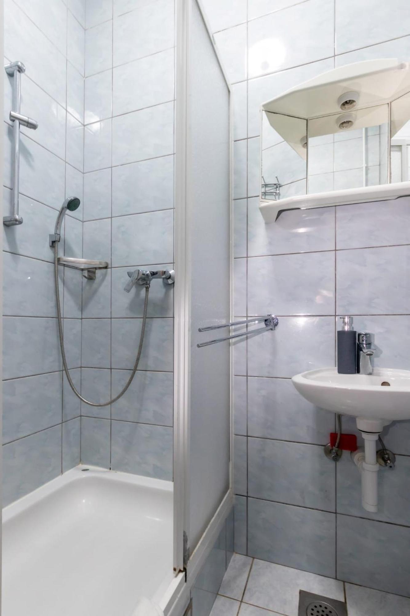 Apartments Dino Kaštela Екстериор снимка